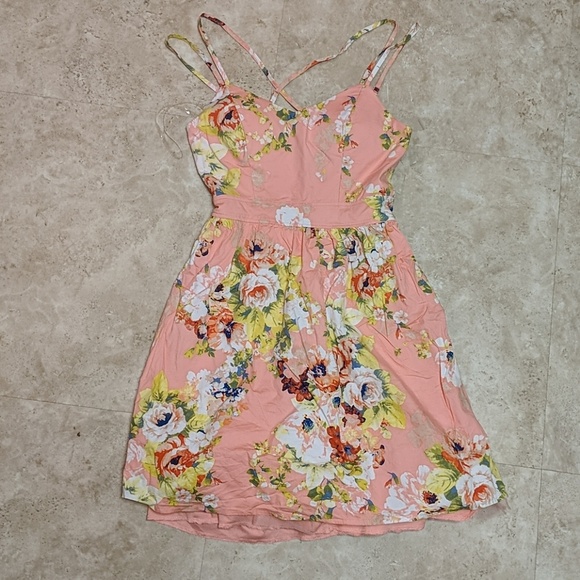 Charlotte Russe Dresses & Skirts - Pink floral size 5 strappy dress